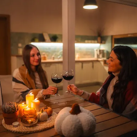 Hellohal Hazak 公寓 *