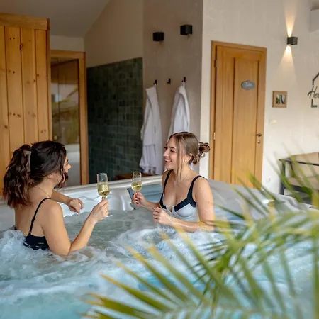 Apartament Hellohal Hazak *